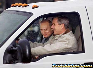Illustration for article titled Pics: Bush giving world leaders rides in his F250